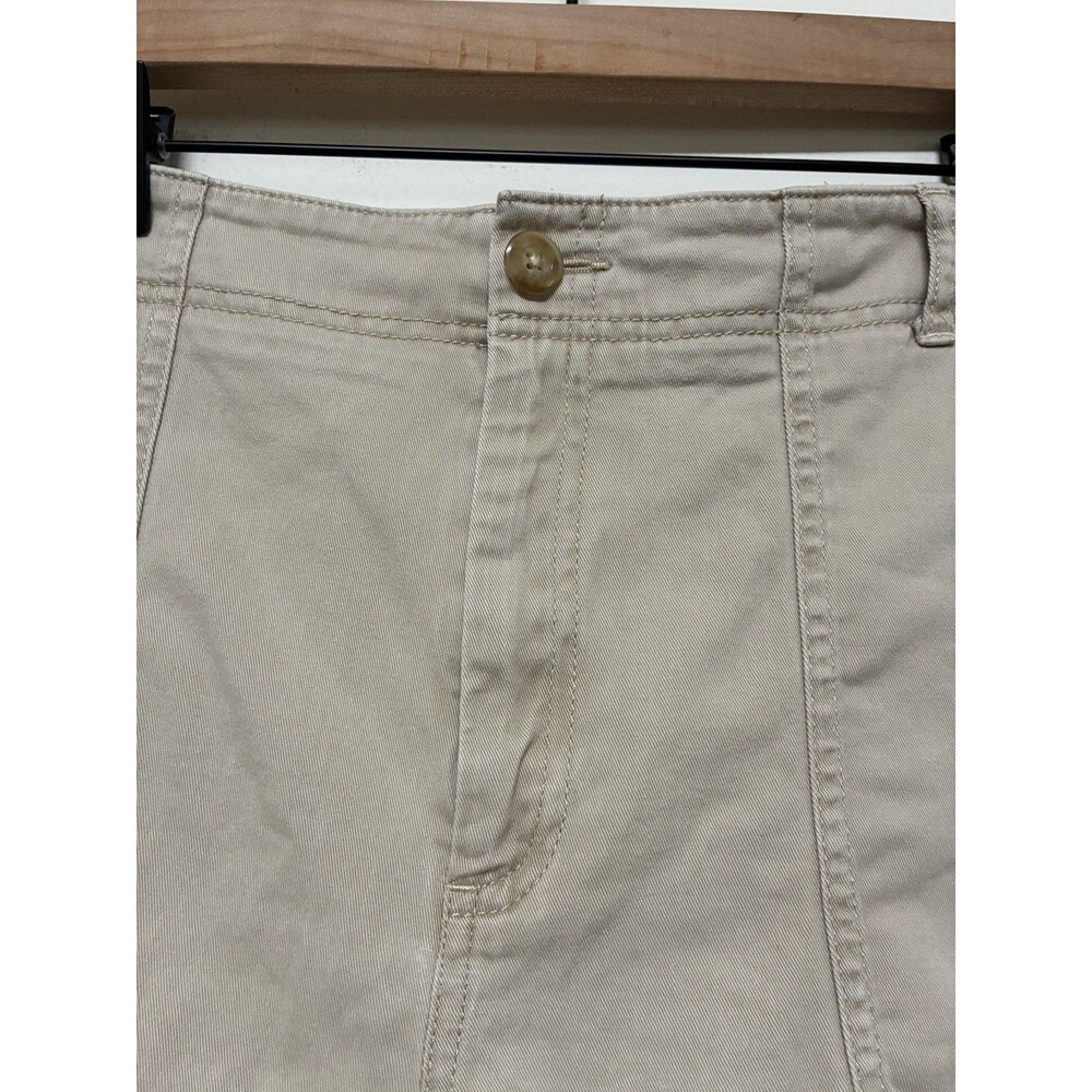 LL Bean Favorite Fit Women’s Size 18 Tan Khaki Cotton Blend Shorts Outdoor - Picture 3 of 12
